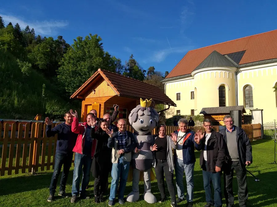 Med–O–Vita: Srečanje čebelarjev in »Večer pod kozolcem« (FOTO)