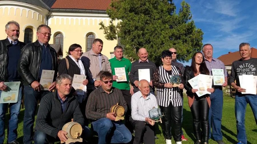 Najboljši mošt se pije pri Kertovih na Jamnici (FOTO in VIDEO)