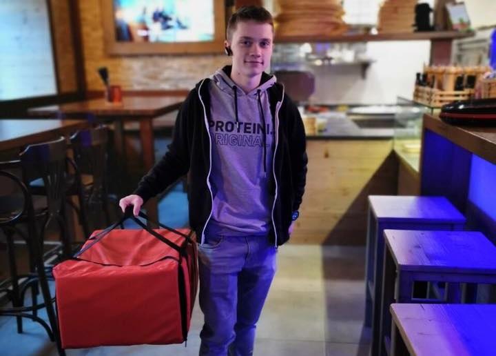 Ali ste vedeli, da lahko na Koroškem pico naročite kar preko spleta? <span style="color:#ddd; font-size:12px">(oglasno sporočilo)</span>