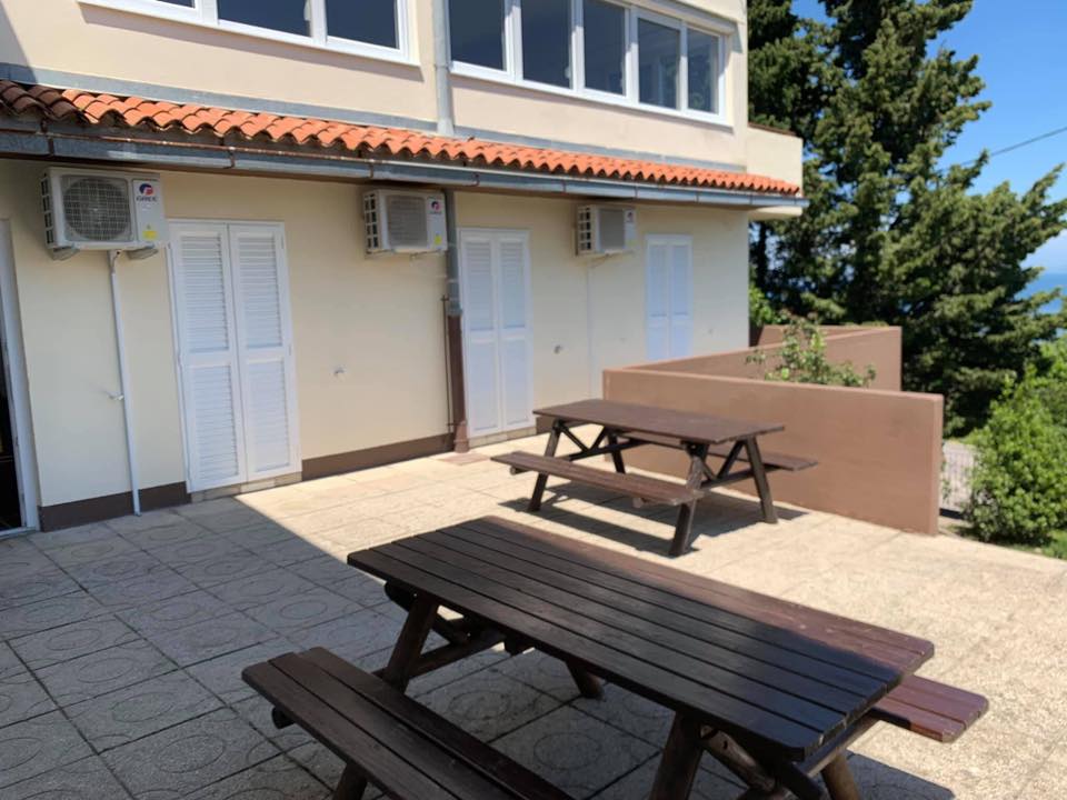 VIDEO: Tudi letos možno dopustovanje v počitniškem domu Fiesa