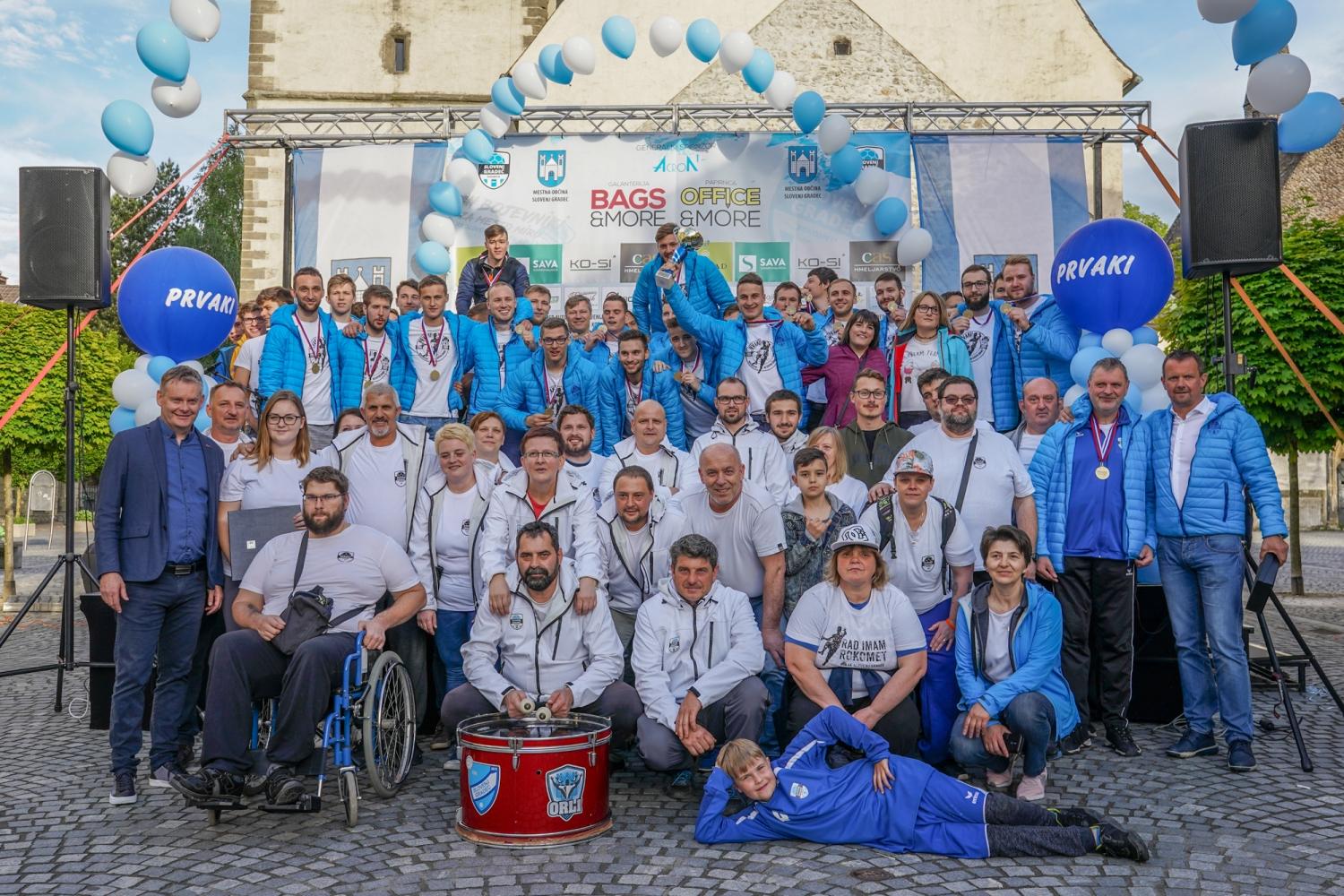 Slovenjgraške državne prvake prišla pozdravit množica navijačev (VIDEO in FOTO)