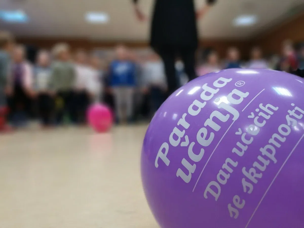 V Slovenj Gradcu poteka Parada učenja - "Mar mi je" (FOTO in VIDEO)