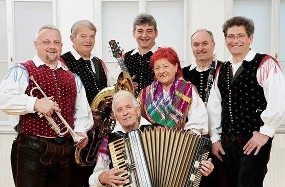 65-letnico ansambla bodo Štirje kovači obeležili z razstavo in koncertom (FOTO)