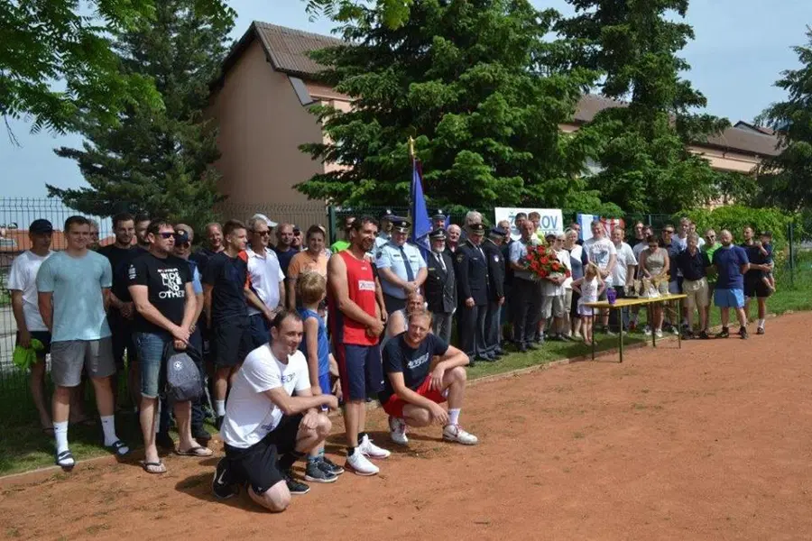 V Šmartnem pri Slovenj Gradcu v spomin na Željka Ernoiča že devetnajstič igrali mali nogomet (FOTO)