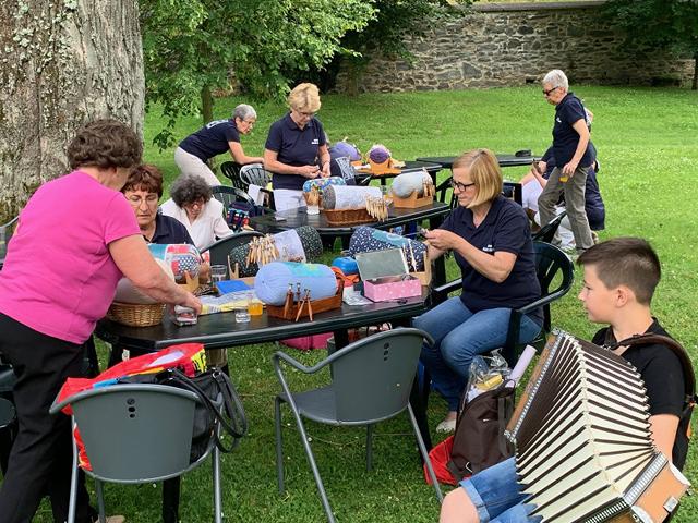 Na Dnevu klekljanja Mariji Apohal podelili jubilejno priznanje Območne izpostave JSKD Dravograd (FOTO)