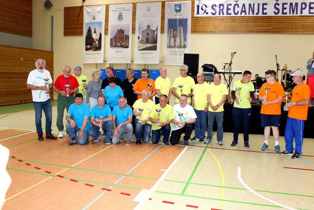 V Dravogradu se je na 19. srečanju Šempetrov družilo 600 udeležencev (FOTO)