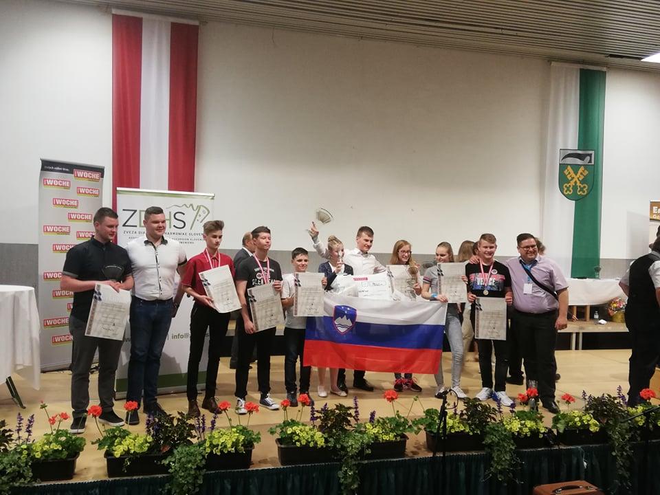 Danaja Grebenc in Anže Krevh postala svetovna prvaka v igranju na frajtonarico (FOTO)