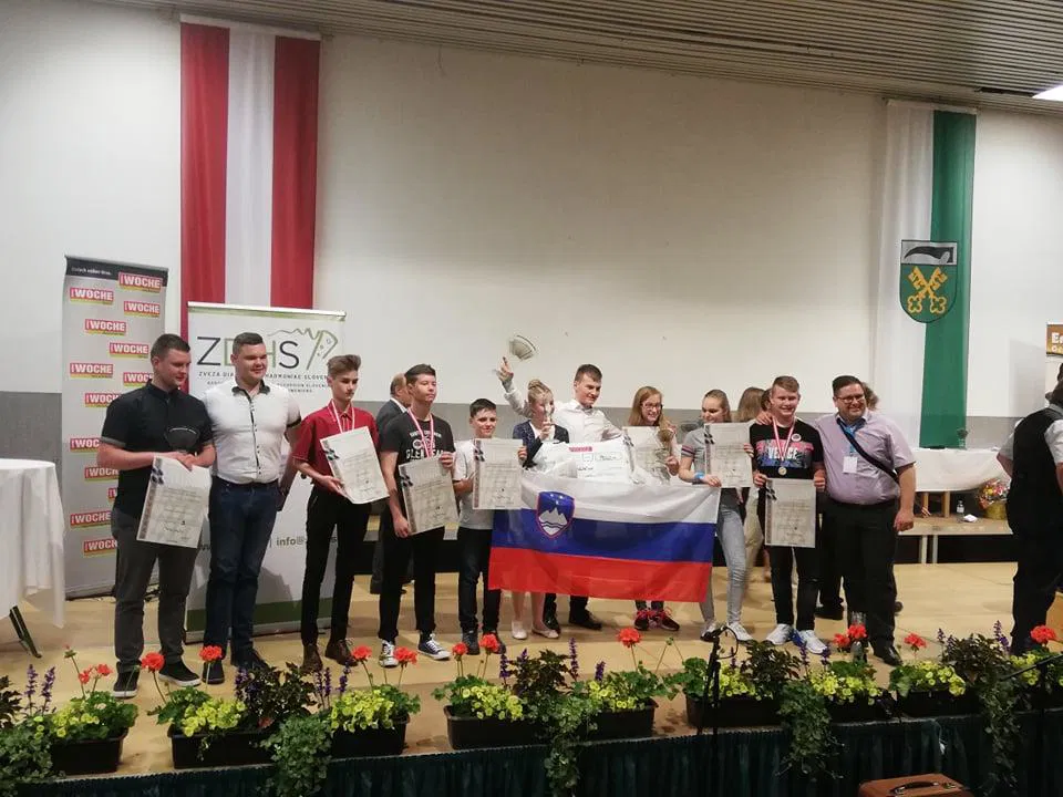 Danaja Grebenc in Anže Krevh postala svetovna prvaka v igranju na frajtonarico (FOTO)