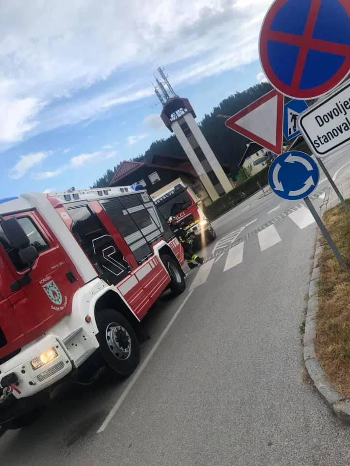 Zaradi vonja po plinu evakuirali 42 stanovalcev