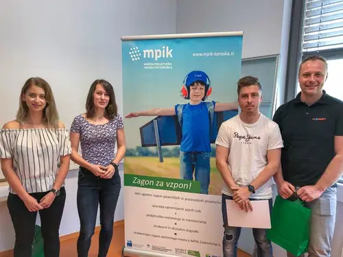Aleš Brumnik z ekipo zmagovalec 4. MPIK Natečaja za najboljšo poslovno idejo (FOTO)
