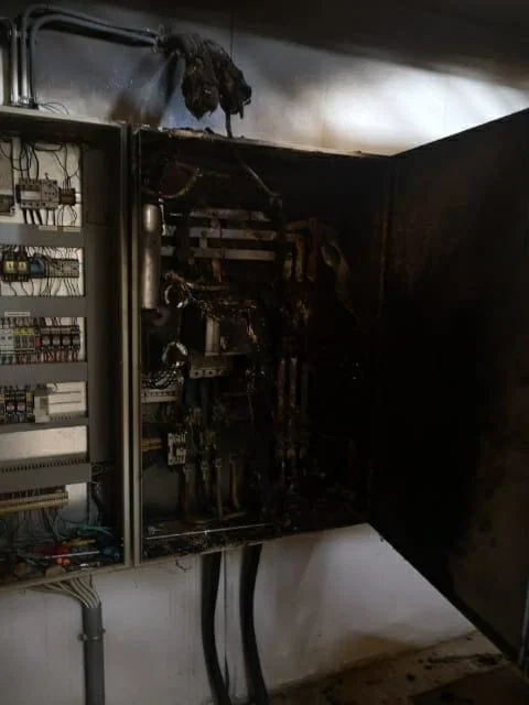 Požar: V Šentlenartu zagorelo v elektro omarici. Škodo ocenjujejo na okoli 5.000 €