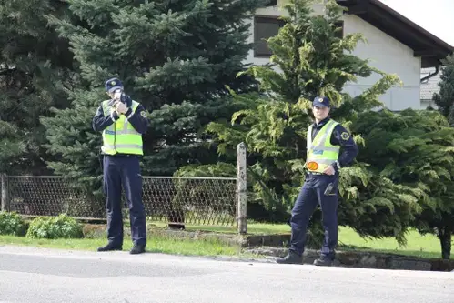 Na območju PU Celje policisti v uri in pol v bližini šol zaznali 32 prekoračitev hitrosti
