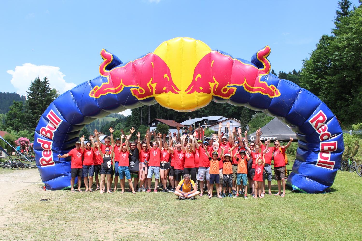 FOTOGALERIJA: Marš na štenge 2019. 74 kolesarjev tekmovalo za dober namen