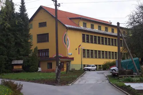 Prednik v DZ ponovno o redkih boleznih ter prostorski stiski in vse težjimi delovnimi pogoji za zaposlene v CUDV Črna