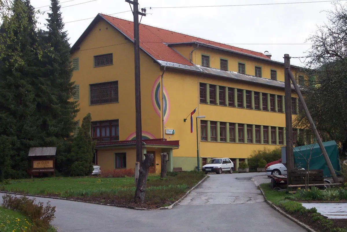 Prednik v DZ ponovno o redkih boleznih ter prostorski stiski in vse težjimi delovnimi pogoji za zaposlene v CUDV Črna