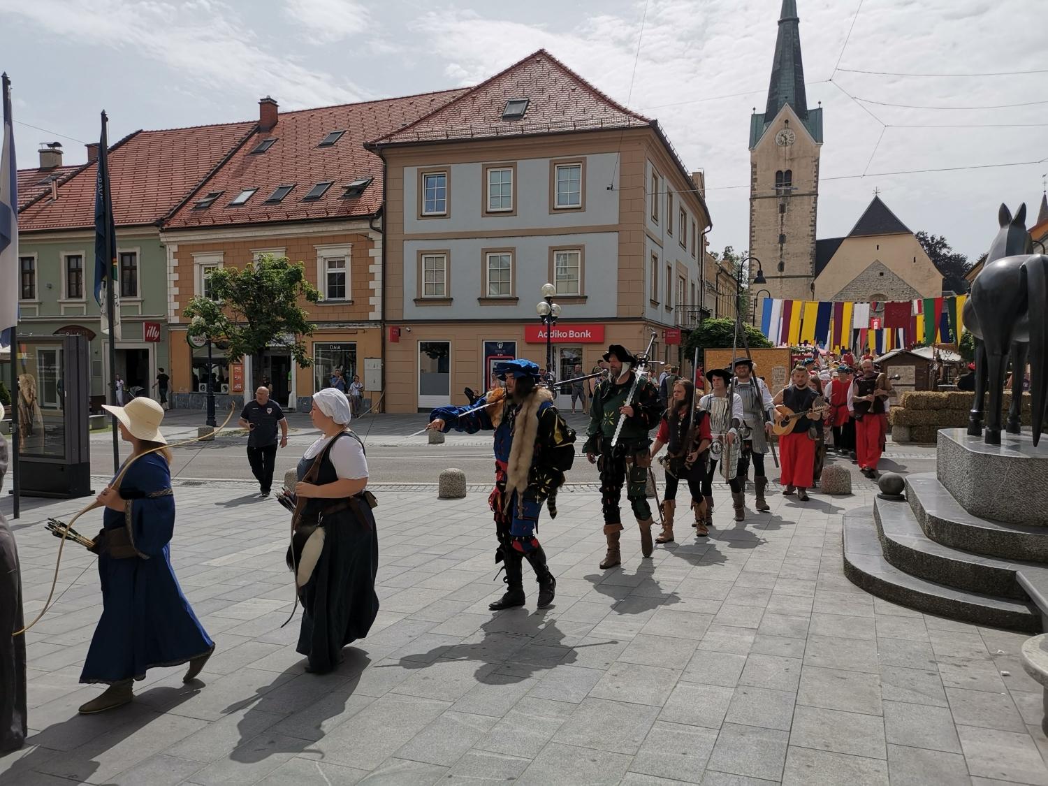 VIDEO in FOTO: S povorko otvorili letošnje Srednjeveške dneve