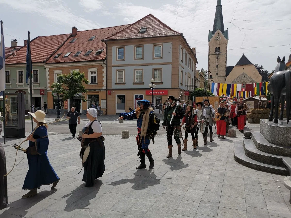 VIDEO in FOTO: S povorko otvorili letošnje Srednjeveške dneve