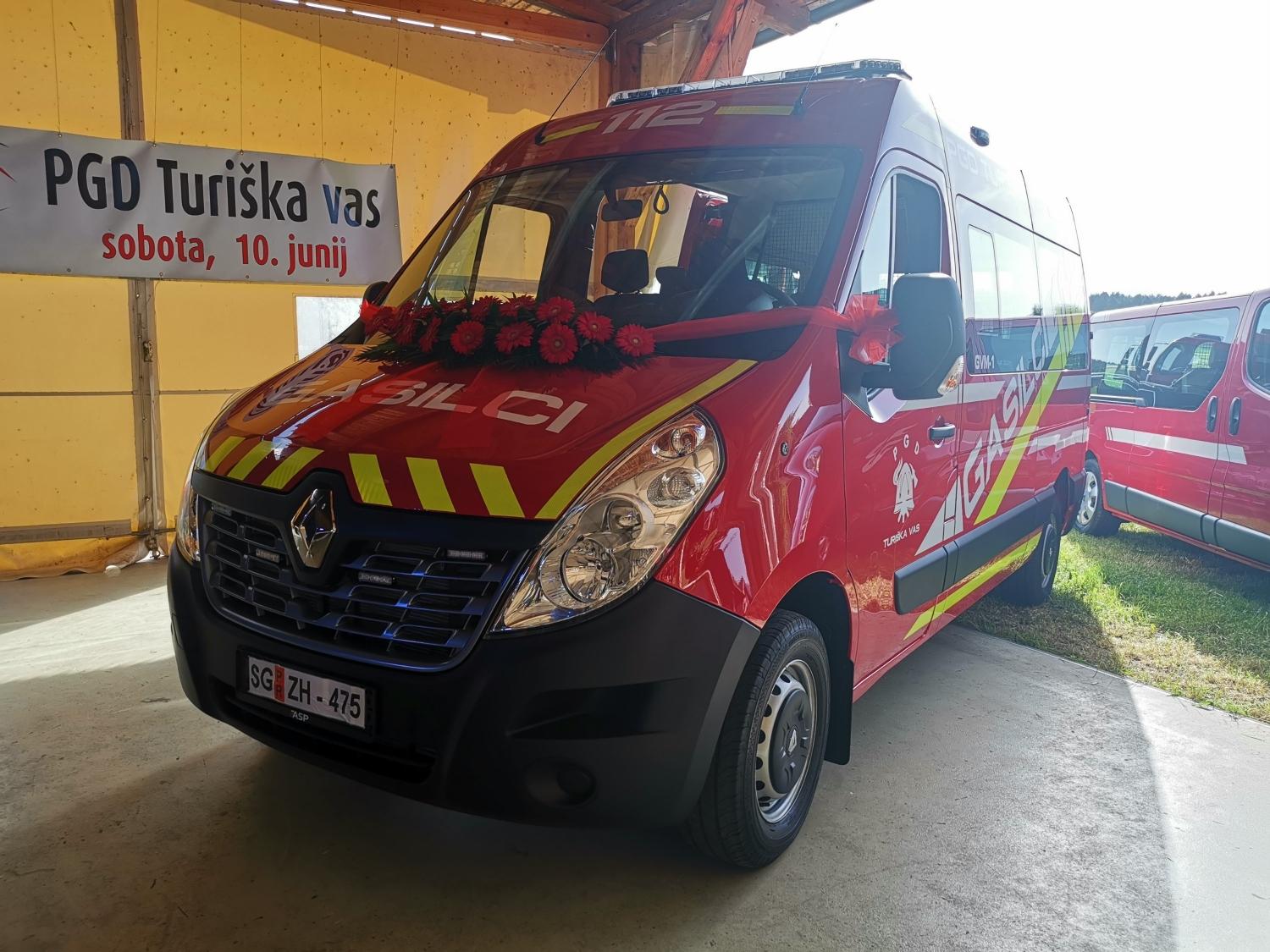 V Turiški vasi namenu predali novo gasilsko vozilo (FOTO)