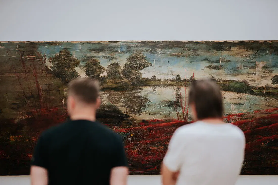 V KGLU čez poletje na ogled dela predstavnikov metamodernizma in metaromatnike v slovenskem slikarstvu (FOTO)