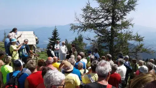 Čebelarji se bodo srečali na Uršlji gori pri najvišje ležečem čebelnjaku (FOTO)