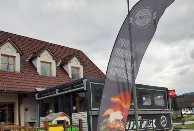 Punkt Kotlje: Policisti zaradi poškodovanja tuje lastnine ovadili 33-letnega domačina