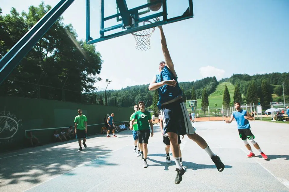 KKŠ Summer Break: čez dan šport in druženje, zvečer zabava z MURFY, Tabu, Šank Rock in Milanom Kamnikom (FOTO)