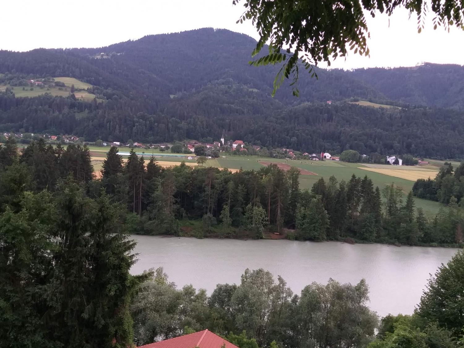 Računsko sodišče dravograjski občini izdalo negativno mnenje