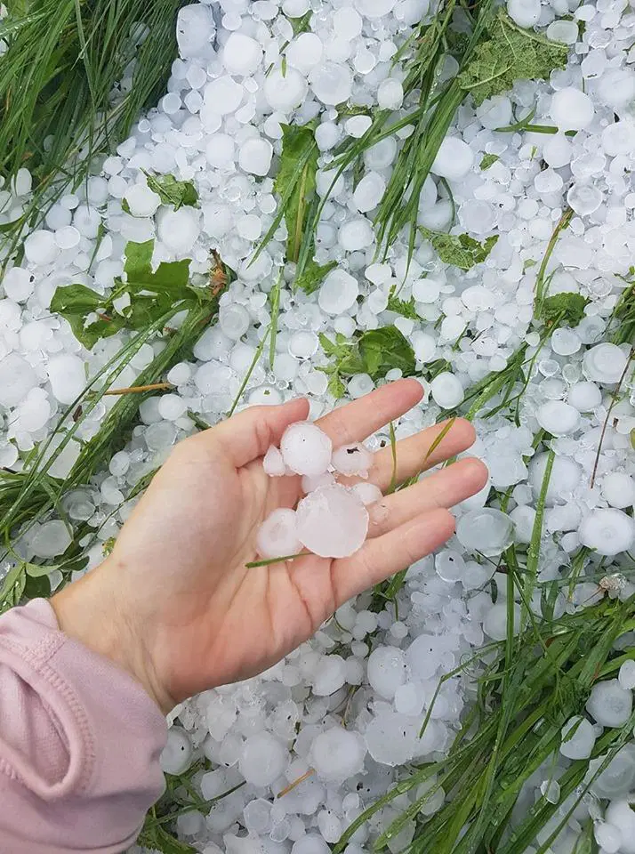 Možne bodo močnejše nevihte z nalivi in točo