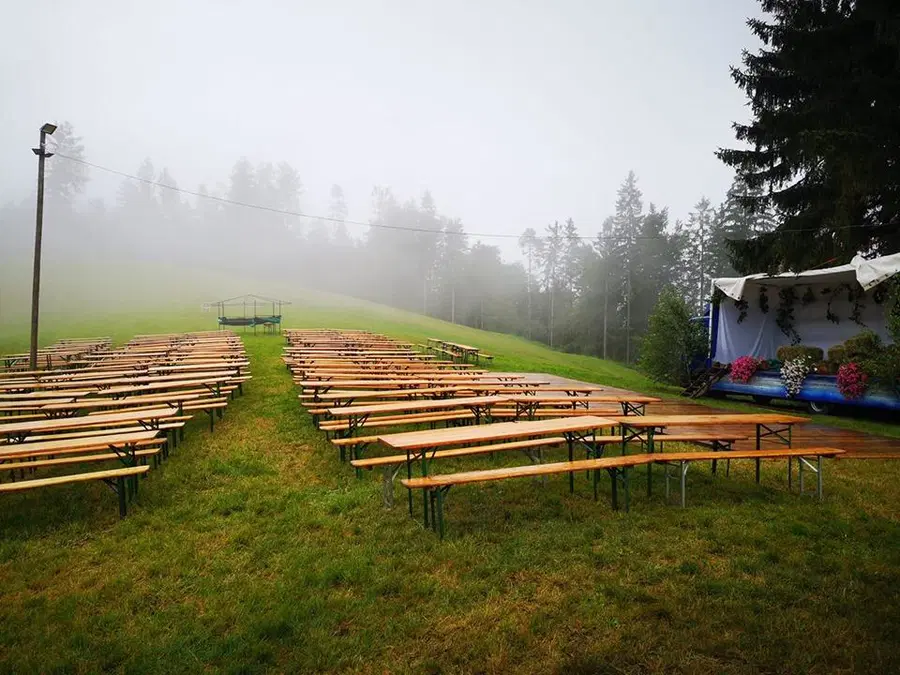 OBVESTILO: Današnje srečanje godcev samoukov na Podvajski ravni odpade