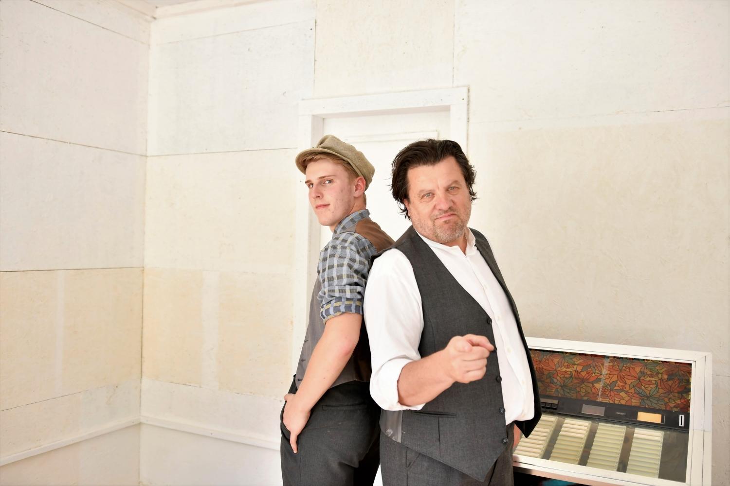 Nagradna igra: v sodelovanju s KD Pliberk podarjamo 6 vstopnic za komedijo Danes bomo tiči