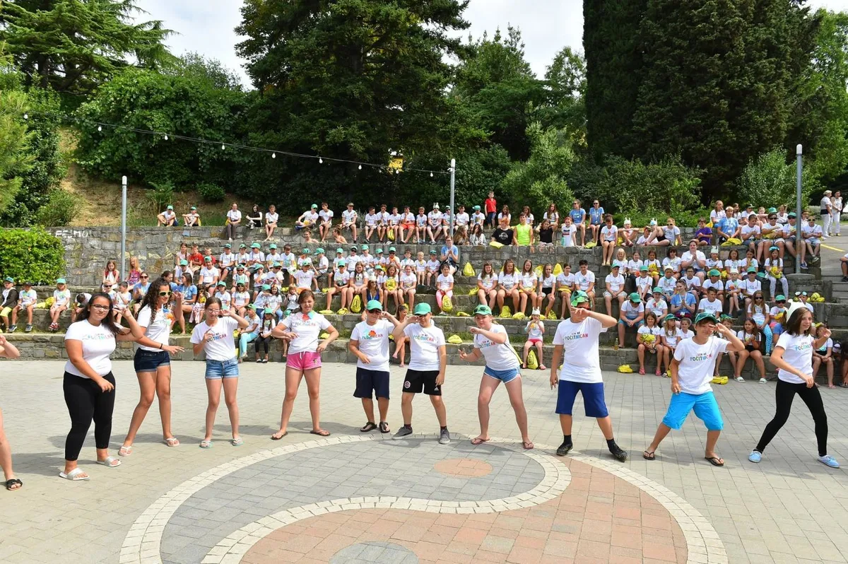 Na letovanju na Debelem rtiču letos 500 otrok: Počitniški nasmehi tudi za koroške otroke (FOTO)