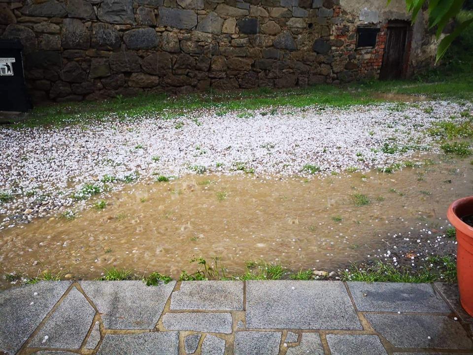 Včeraj je neurje s točo zajelo Ribnico na Pohorju. Kako bo danes?