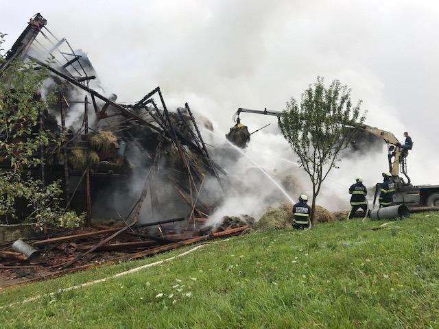 (FOTO) Zapis PGD Dravograd po sobotnem požaru na območju Trbonj, kjer se je z ognjem borilo 58 gasilcev