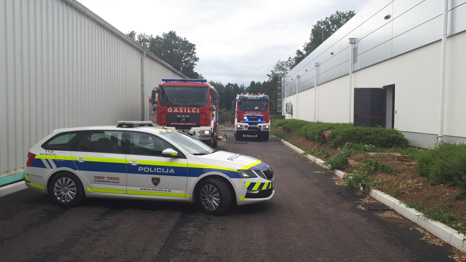 Zaradi vonja po plinu evakuirali ljudi v trgovskem centru (FOTO)