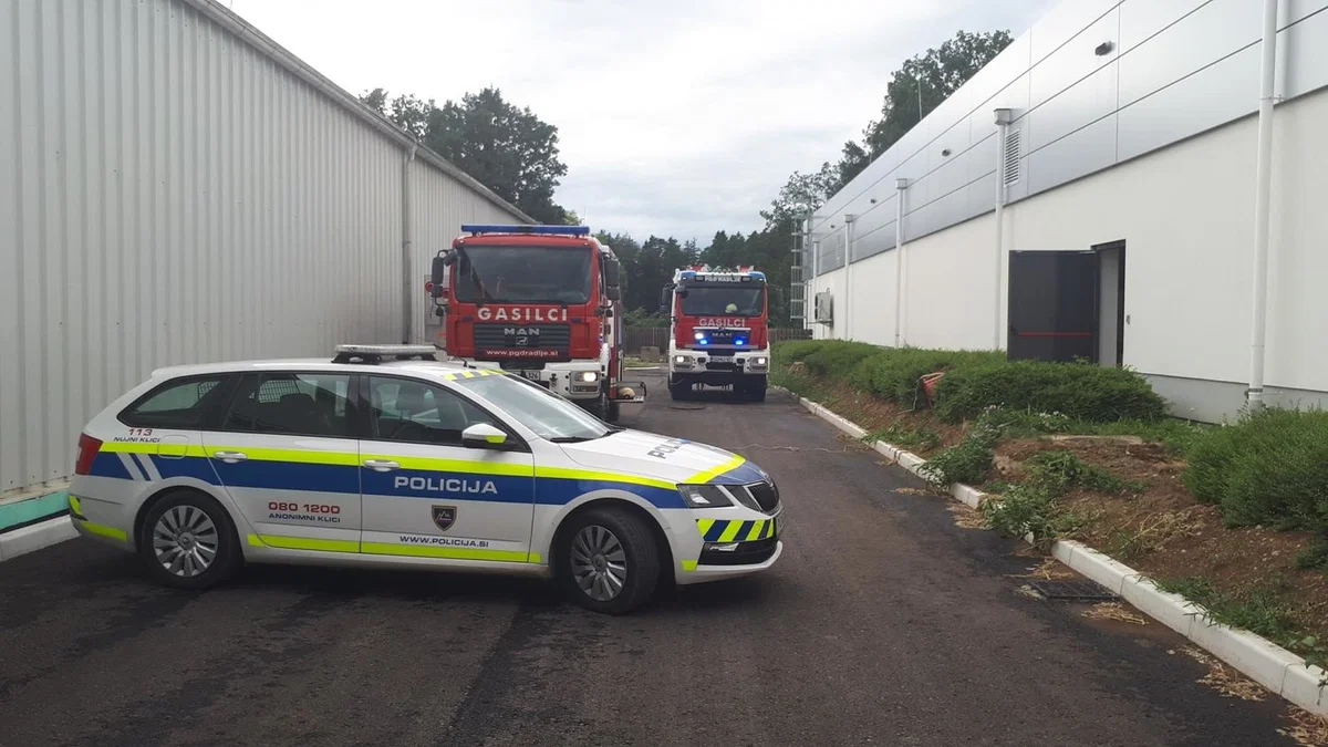 Zaradi vonja po plinu evakuirali ljudi v trgovskem centru (FOTO)