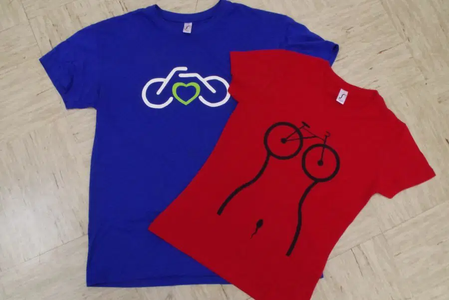 Nagradna igra! V okviru akcije “S kolesom v mesto” podarjamo dve majici