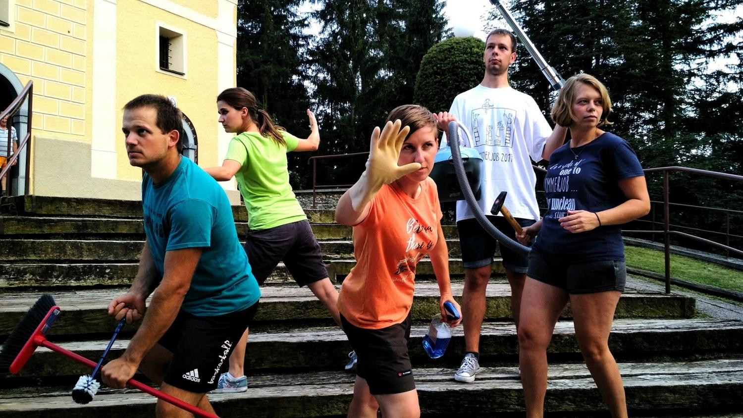 Prostovoljni delovni tabor Summerjob: v Šmartnem bodo mladi priskočili na pomoč pomoči potrebnim (VIDEO)