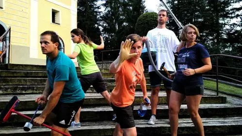 Prostovoljni delovni tabor Summerjob: v Šmartnem bodo mladi priskočili na pomoč pomoči potrebnim (VIDEO)