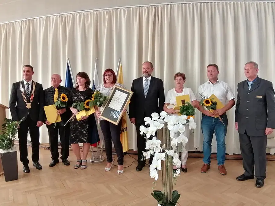 V Vuzenici včeraj podelili občinske nagrade, danes praznujejo in vabijo na številne prireditve, tudi na veslanje po Dravi (FOTO)