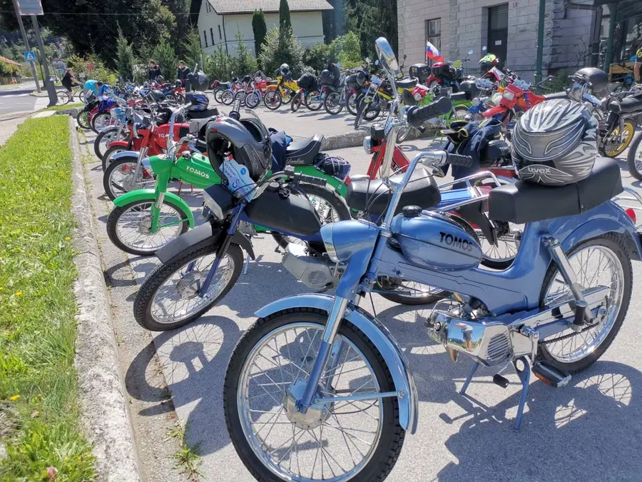 Tomosi že devetič zavzeli Slovenj Gradec. Srečanje bodo zaključili ob zvokih skupine Kaval (FOTO)