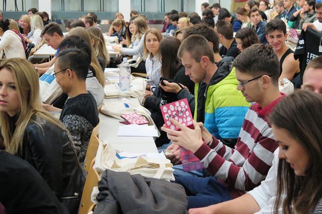 Pozor: Izteka se rok za oddajo prošnje za sprejem in podaljšanje subvencioniranega bivanja študentov