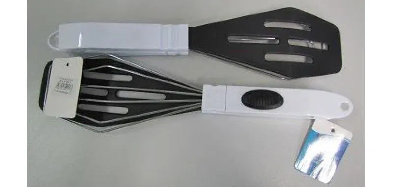 Odpoklic servirne prijemalke