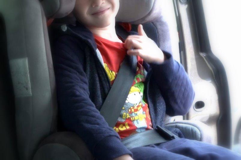 Prevoz otrok: Kaj pravita slovenska in hrvaška zakonodaja? Kakšne so kazni?