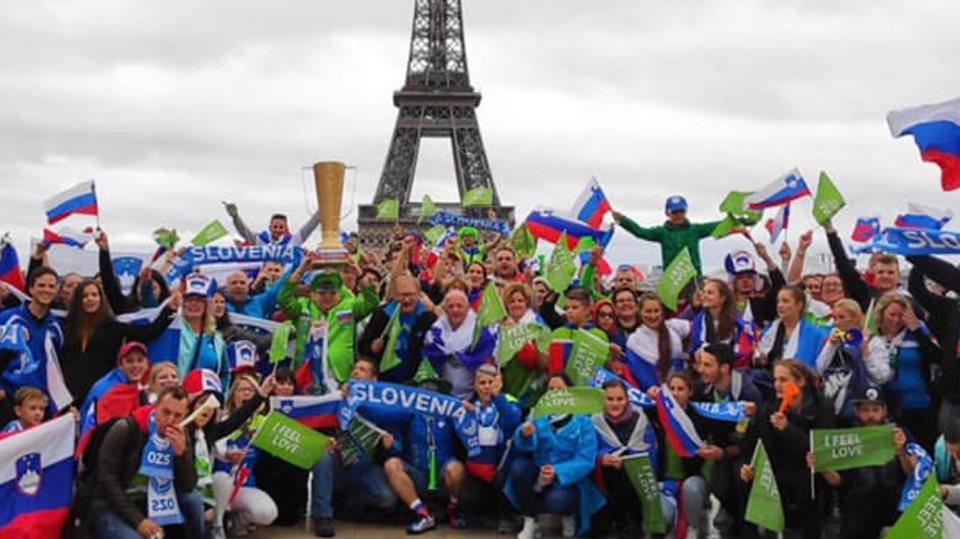 Slovenci v pričakovanju velikega finala: Pariz preplavile slovenske zastave, evforija se stopnjuje tudi na domačih tleh (FOTO in VIDEO)