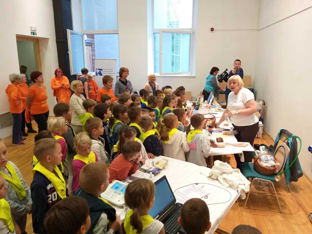 Malčki iz Zgornje Mežiške doline letos kasneje na odvzemi krvi