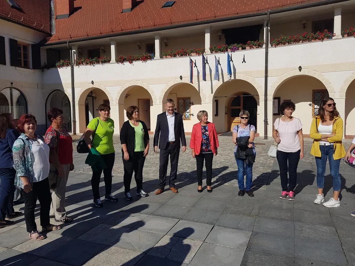 "Upam, da zmaga ostane na Koroškem," je dejal Slovenjgraški župan ob sprejemu kandidatov za mlado kmetico in gospodarja (VIDEO in FOTO)