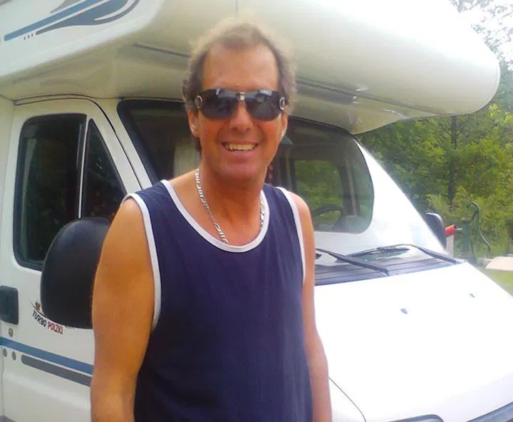 Marijan Smode na Kmetiji, njegov sin predstavil debitanski singel (VIDEO)