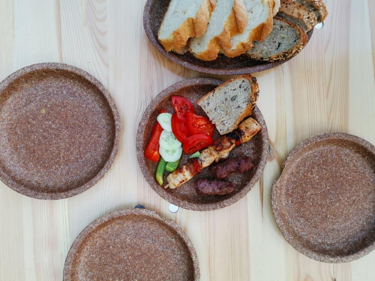 Krožniki, ki jih lahko poješ. Mi smo jih že poskusili in hkrati preverili, kaj je novega v podjetju Evegreen