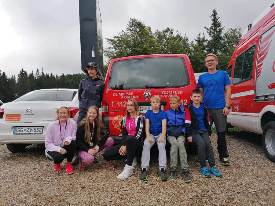 Na državnem tekmovanju v orientaciji na Kopah zelo uspešne tudi Koroške ekipe (FOTO)