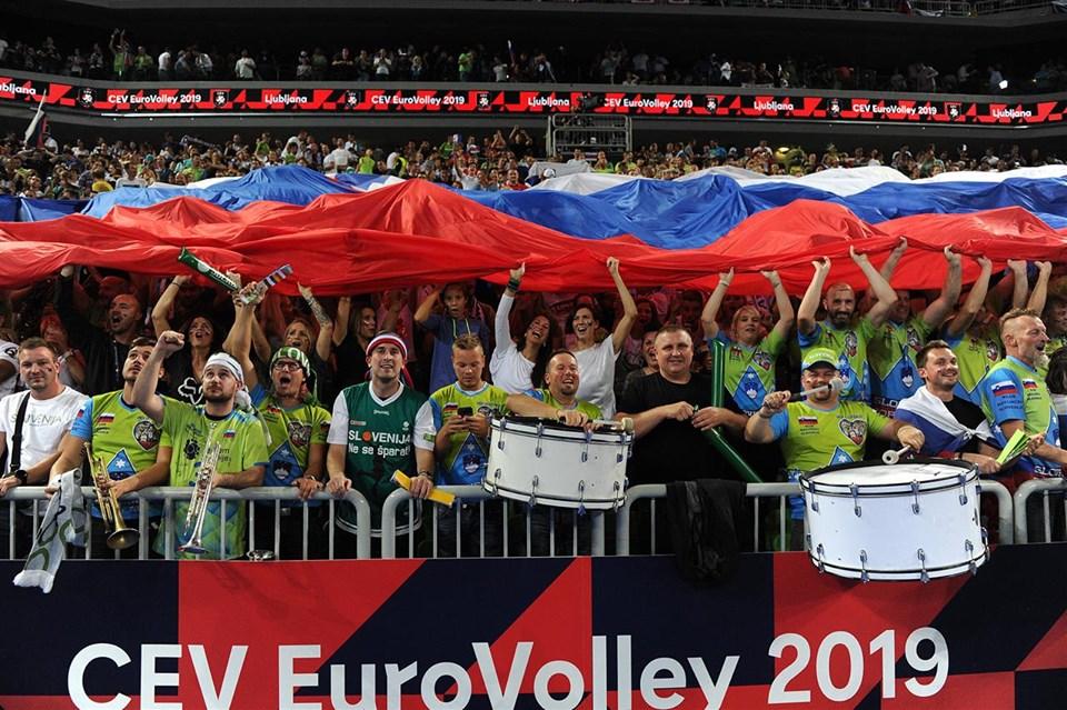 V Slovenj Gradcu si boste lahko finalno tekmo v odbojki ogledali na velikem platnu